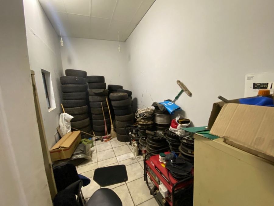 To Let Commercial Property for Rent in Rustenburg Central North West